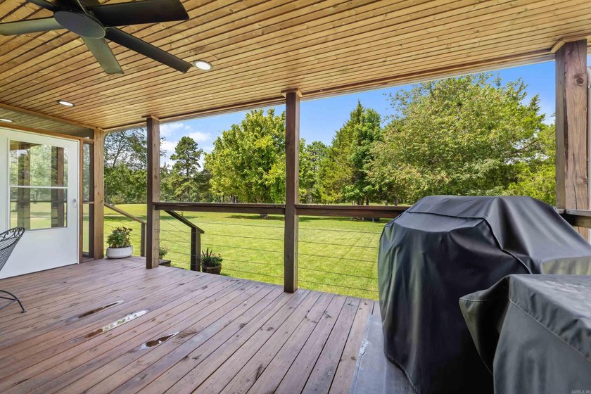 Welcome to this beautifully maintained 3 BR, 2.5-bath home in - photo 30