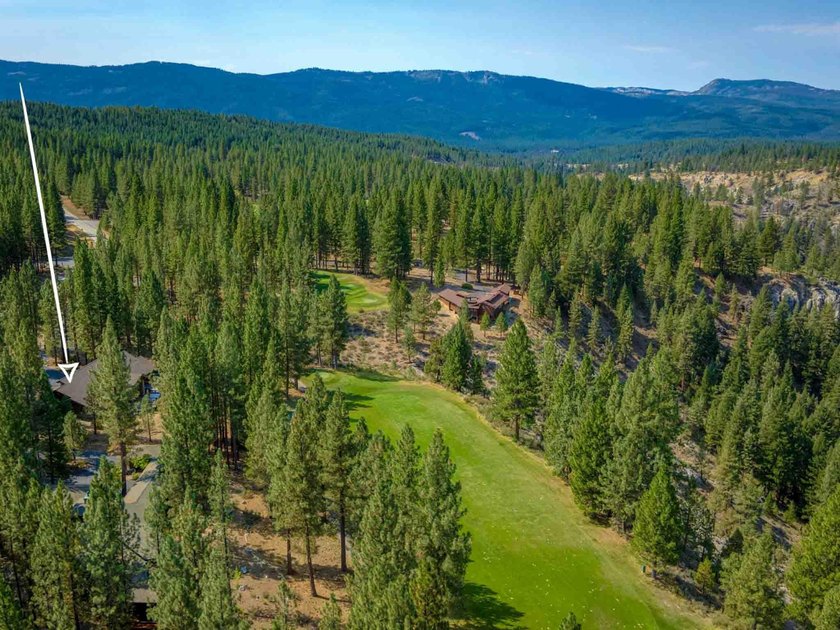 THIS 4 BEDROOM, SINGLE LEVEL impeccably maintained - photo 4