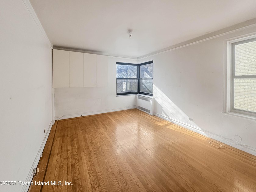 Well maintained two bedroom co-operative building with part-time - photo 6