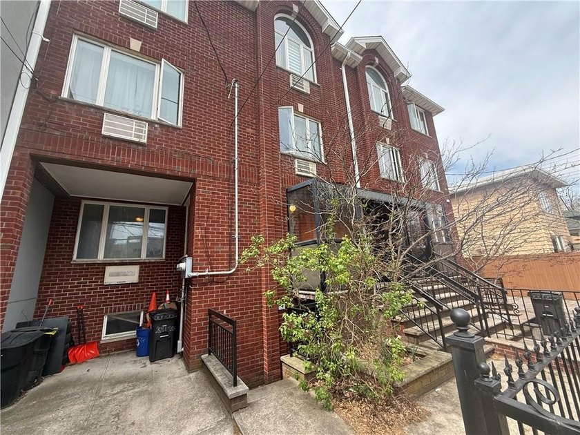 One of a kind all brick multifamily home - Two family - in the - photo 4