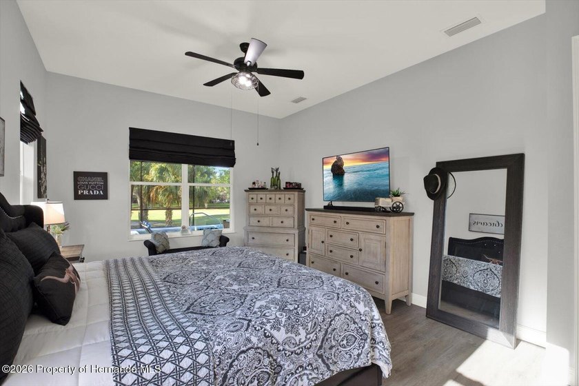 Experience luxury living in the gated GlenLakes Golf &amp; Country - photo 12