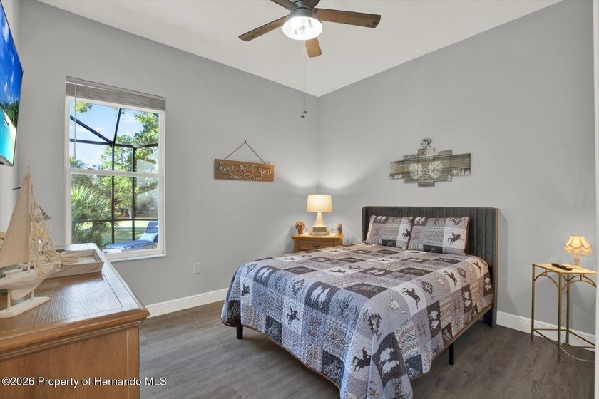 Experience luxury living in the gated GlenLakes Golf &amp; Country - photo 16