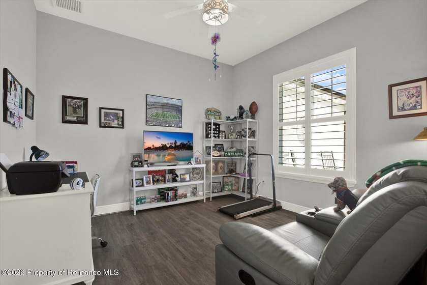 Experience luxury living in the gated GlenLakes Golf &amp; Country - photo 21