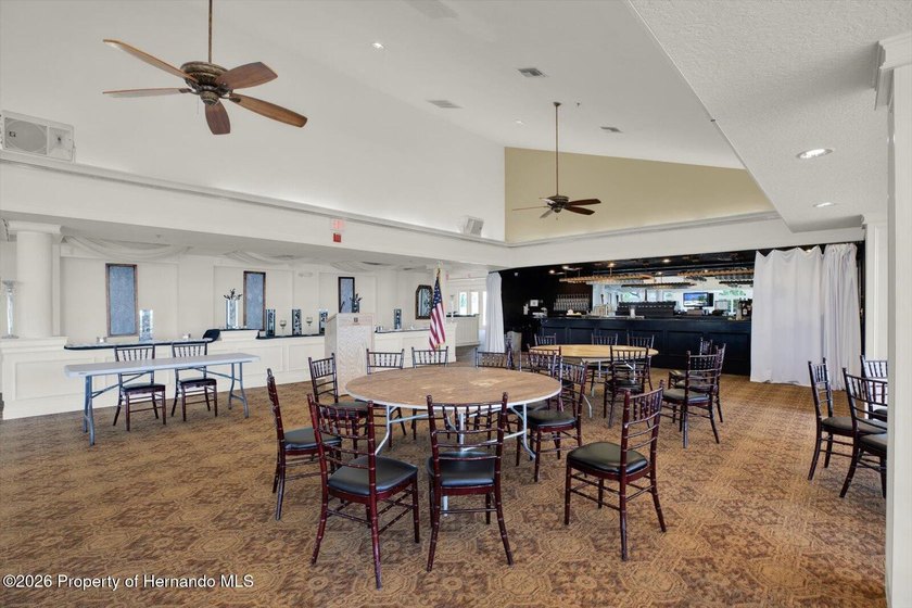 Experience luxury living in the gated GlenLakes Golf &amp; Country - photo 43
