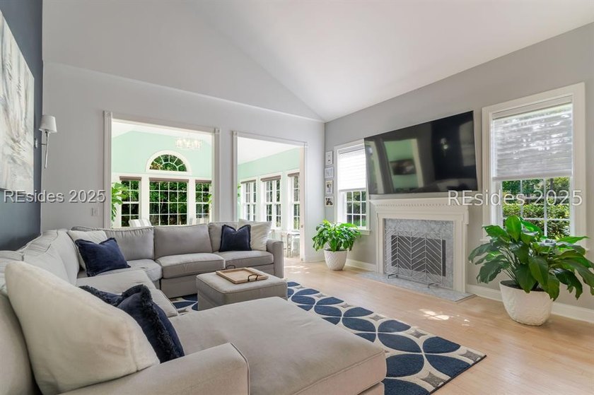 This stunning, end-unit townhome features a grand two-story - photo 9