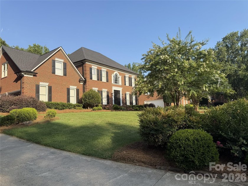 Experience the ultimate blend of location, custom quality - photo 2