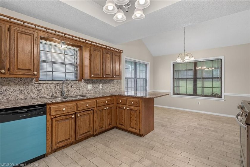 Traditional design and timeless style is what you'll love about - photo 11