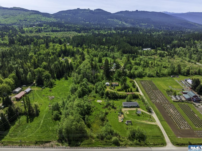 Live your best country life on 2+ acres, with all the basics for - photo 2