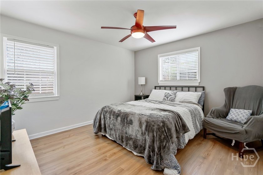 Welcome to this charming 3 bedroom, 1.5 bath home nestled in the - photo 21