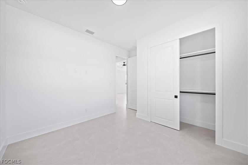 $5K TOWARDS CLOSING COST!!! NOT IN FLOOD ZONE!!! Discover modern - photo 24