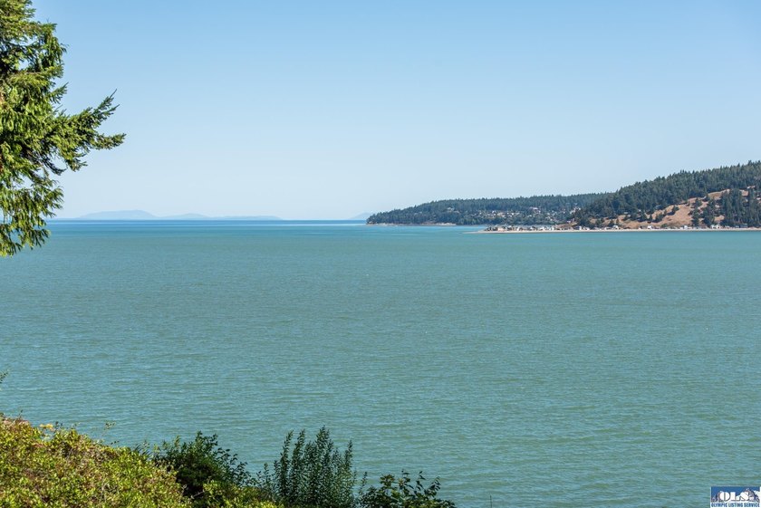 Wake up every day to breathtaking saltwater views from this - photo 4