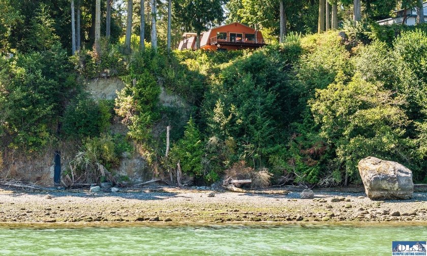 Wake up every day to breathtaking saltwater views from this - photo 5