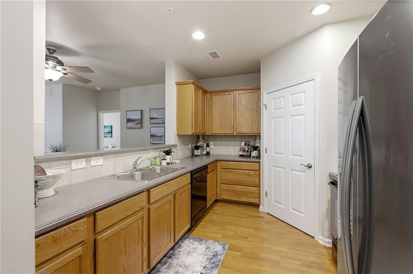 Welcome to the vibrant, lock-and-leave lifestyle at Westside - photo 7