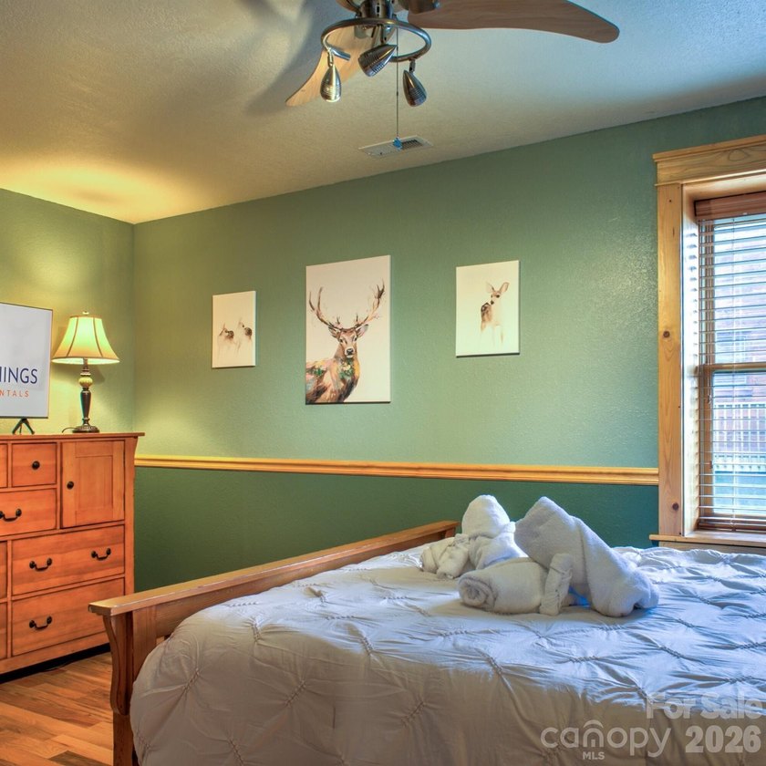 Escape to the Blue Ridge Mountains in the cabin retreat you've - photo 18