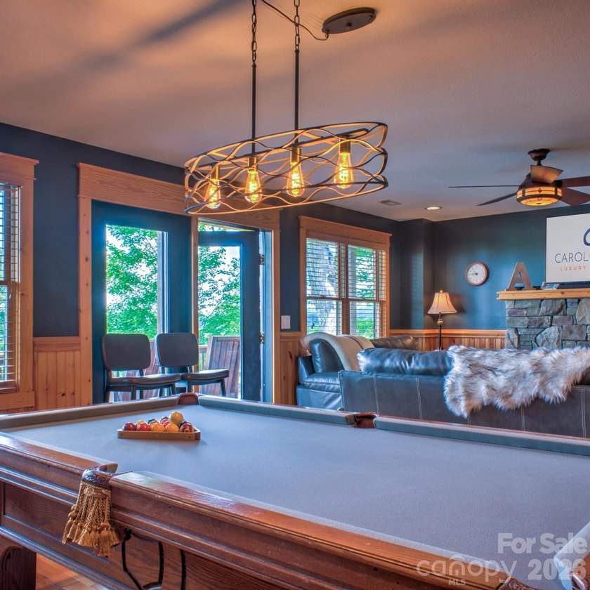 Escape to the Blue Ridge Mountains in the cabin retreat you've - photo 23