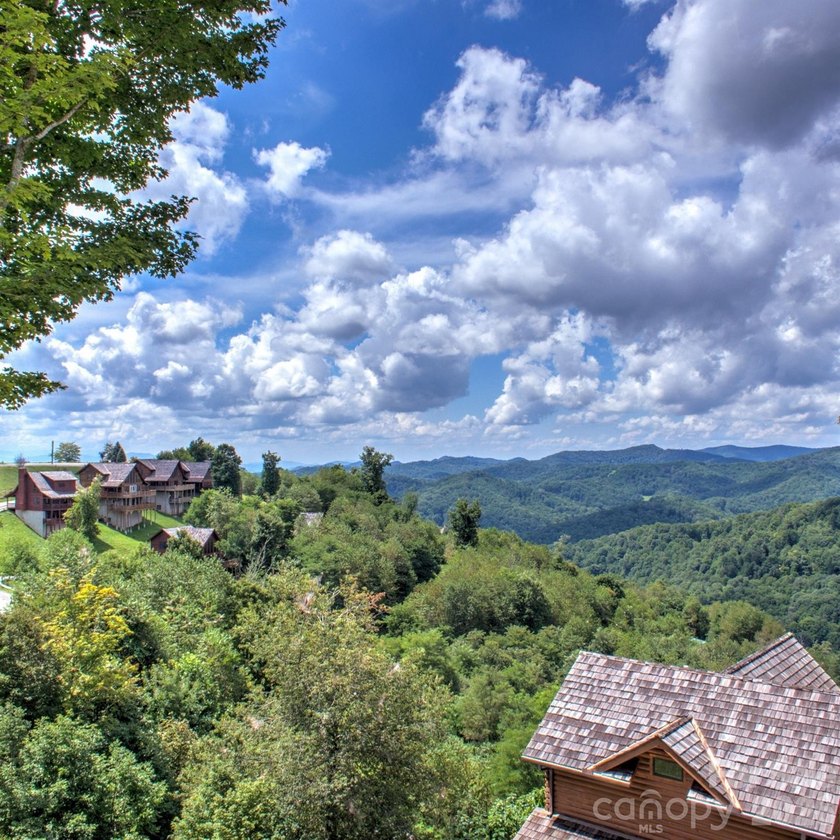 Escape to the Blue Ridge Mountains in the cabin retreat you've - photo 40