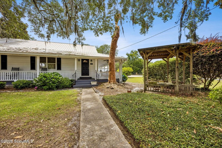 Timeless character and thoughtful updates converge at 309 Mahan - photo 7