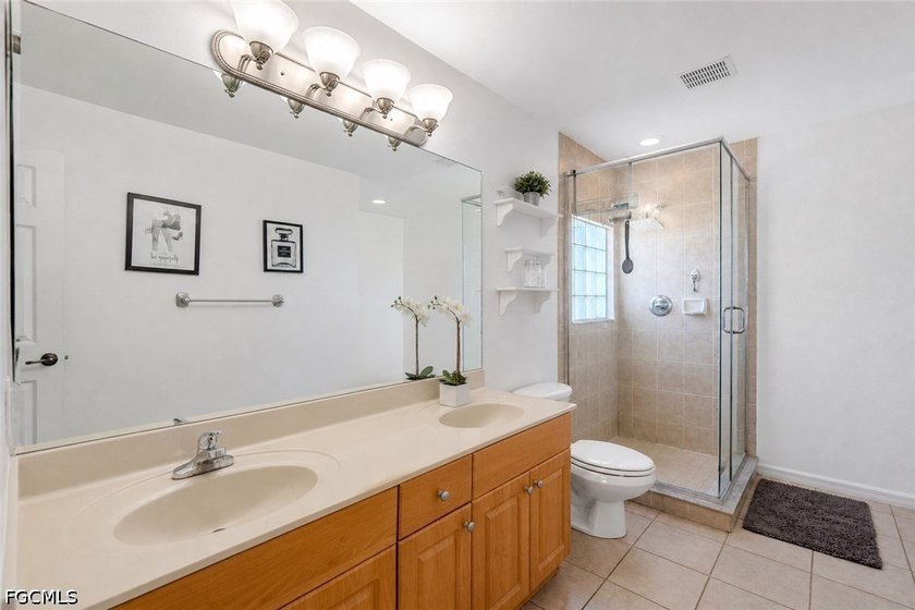 ***SELLER CONTRIBUTION of $10,00 TOWARDS BUYER CLOSING - photo 28
