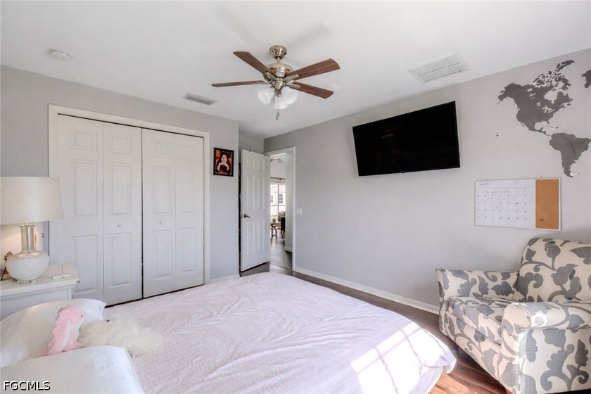 ***SELLER CONTRIBUTION of $10,00 TOWARDS BUYER CLOSING - photo 33