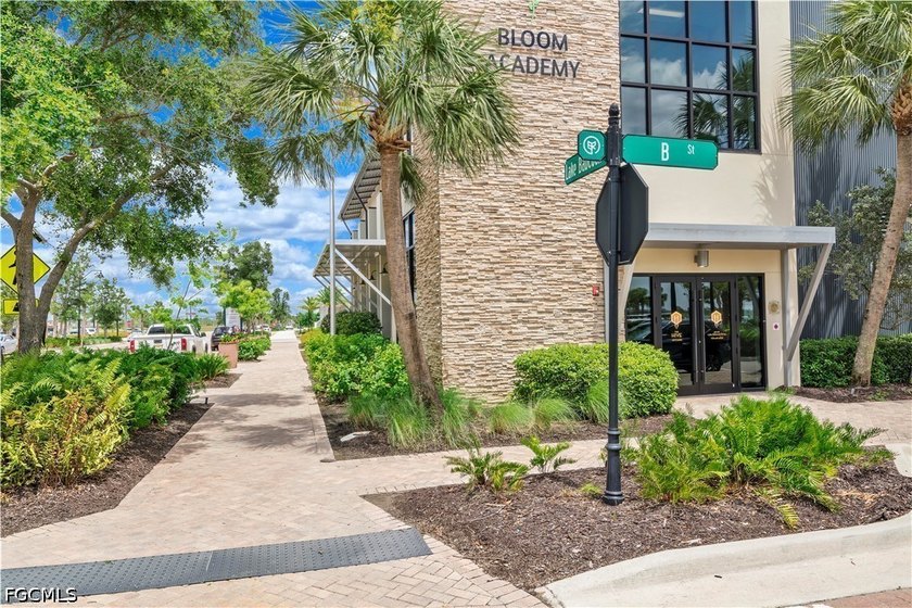 Welcome to luxury lakefront living in the highly sought-after - photo 38
