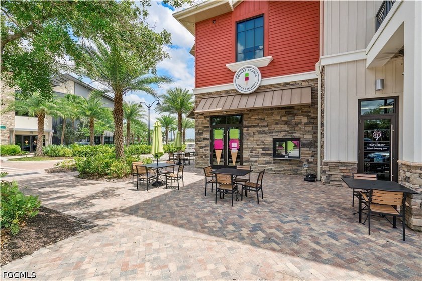 Welcome to luxury lakefront living in the highly sought-after - photo 41