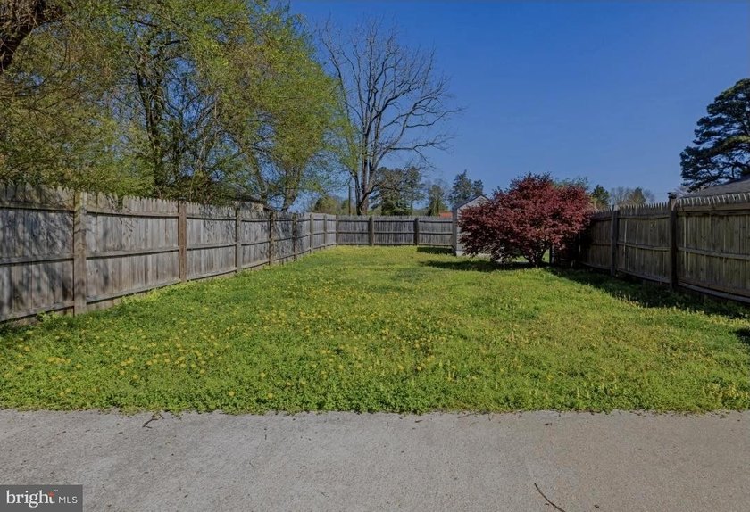 # Charming Cape Cod in the Heart of a Thriving Community! **159 - photo 8