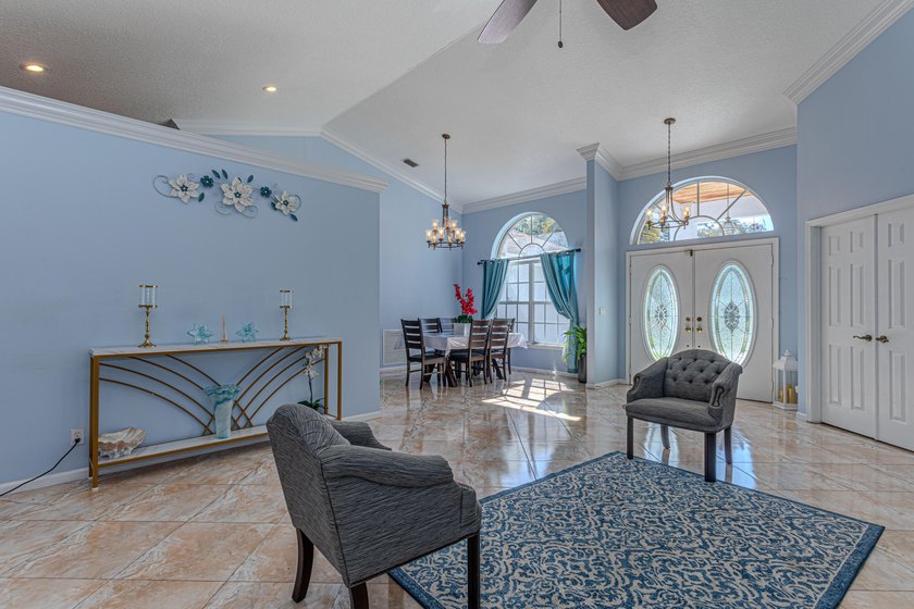 Discover your own private mini equestrian retreat on a spacious - photo 13