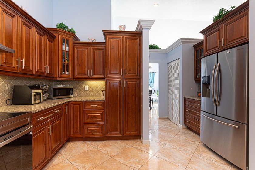 Discover your own private mini equestrian retreat on a spacious - photo 20
