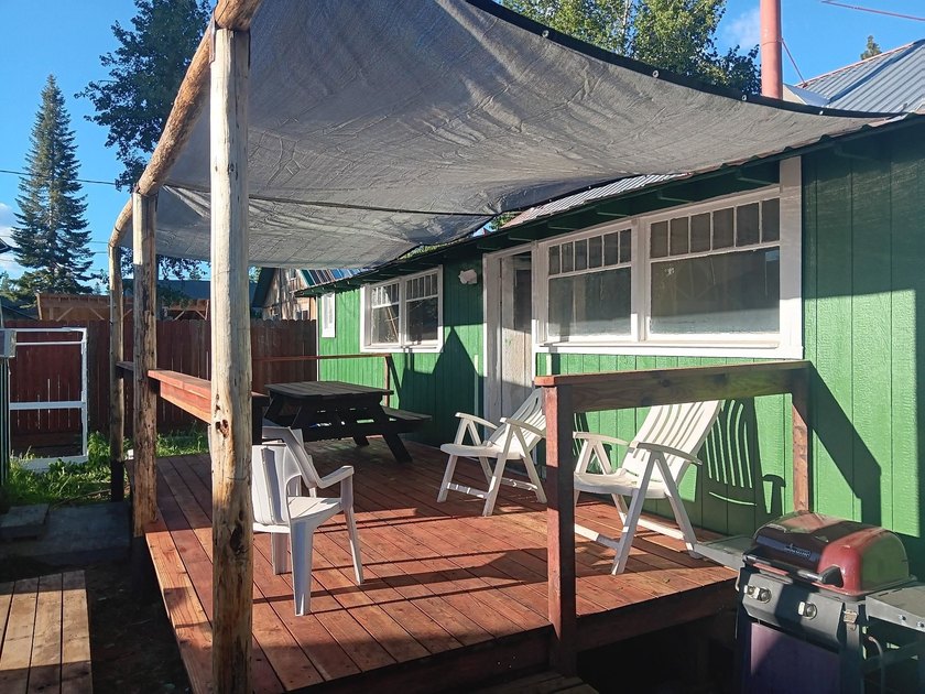 Spacious 1,444 square ft, three bedroom, 2 bath home with bonus - photo 25