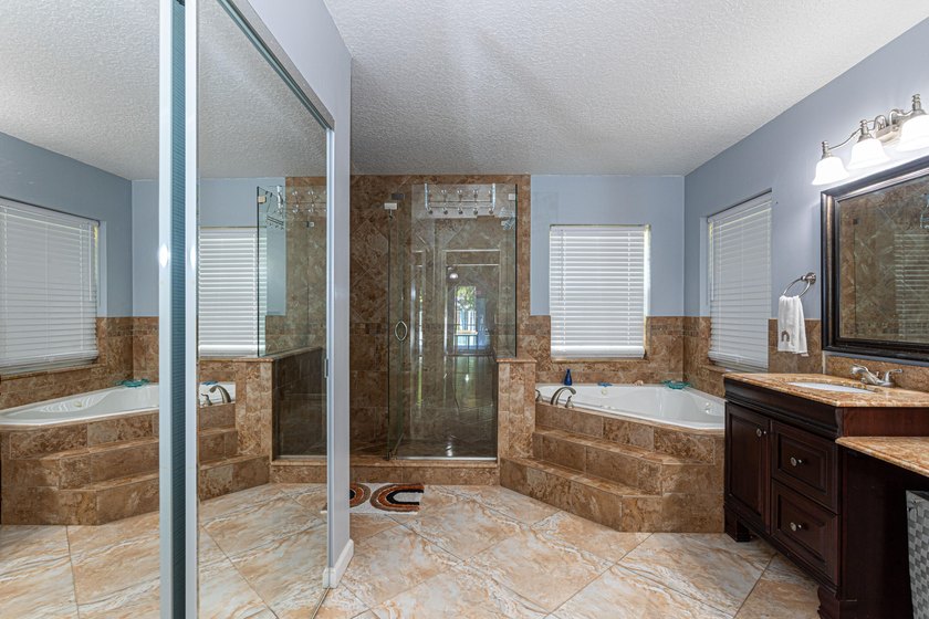 Discover your own private mini equestrian retreat on a spacious - photo 28