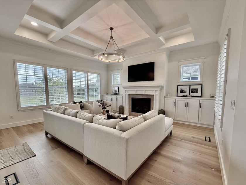 Welcome to an elevated expression of luxury living in Harmony - photo 3