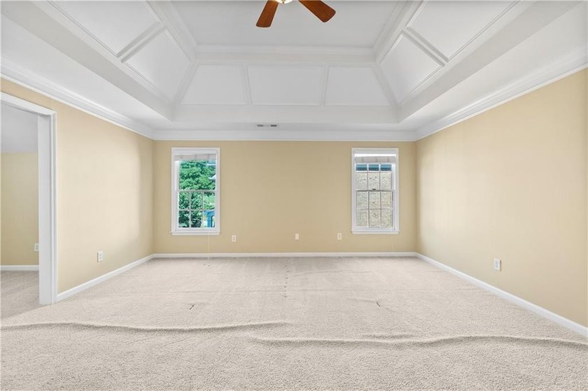 Come see this stunning home in the Parkside Section of Hamilton - photo 29