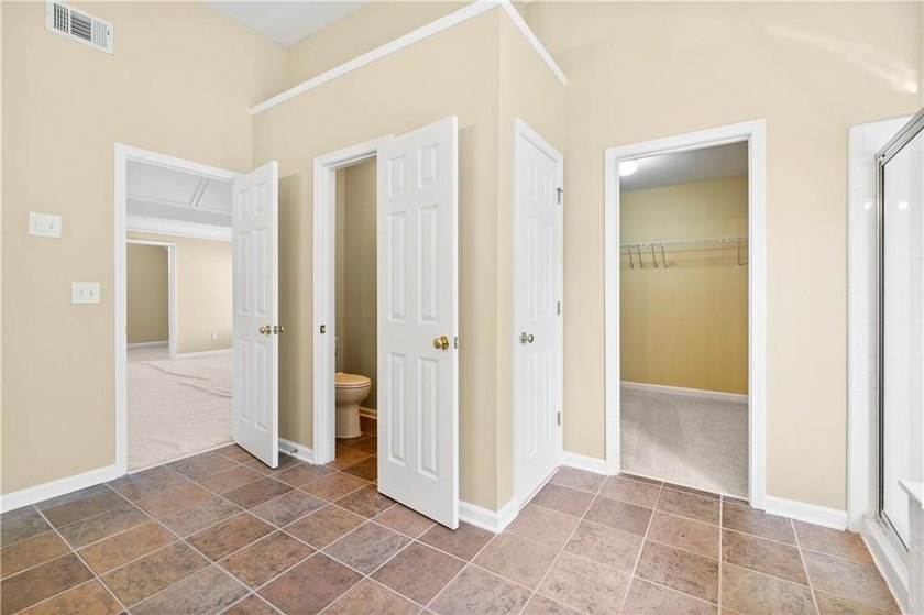 Come see this stunning home in the Parkside Section of Hamilton - photo 35
