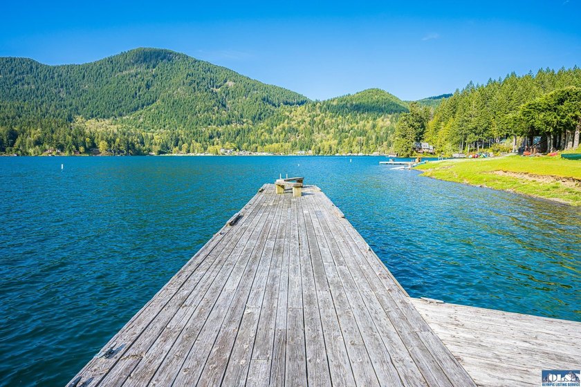 Welcome to lake life at Mallard Cove on Lake Sutherland! This 2 - photo 6