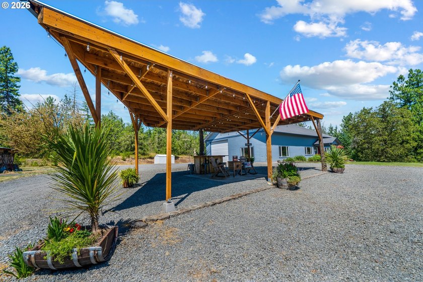 Escape to your own private, nearly 30-acre retreat just outside - photo 9