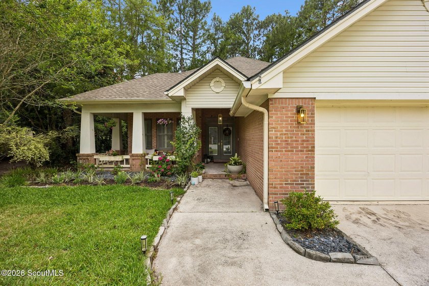 Beautiful brick home tucked on a quiet cul-de-sac in Osprey Cove - photo 8