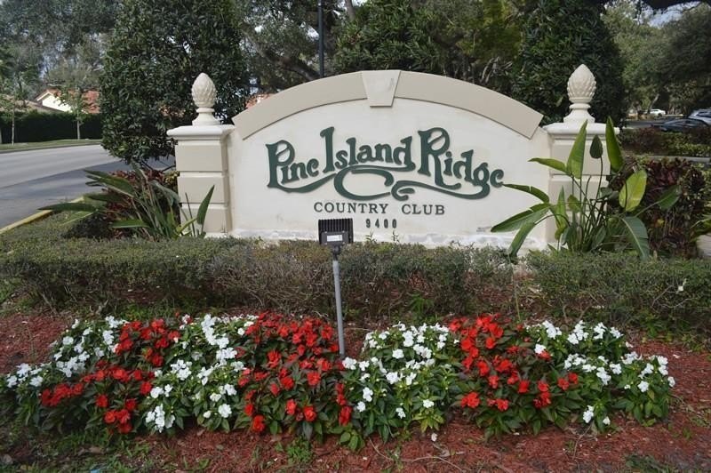 This is a lovely condo located in the well sort after community - photo 23