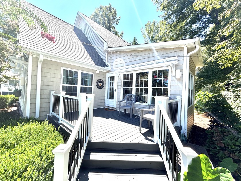 Main Dining room Deck leading to outdoor Seating and kitchen area - photo 16