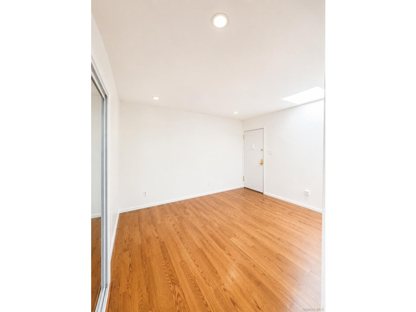 46-12 161st St 3B - photo 4