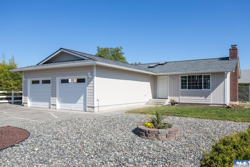 From top to bottom, this lovely one story home has been updated - photo 2