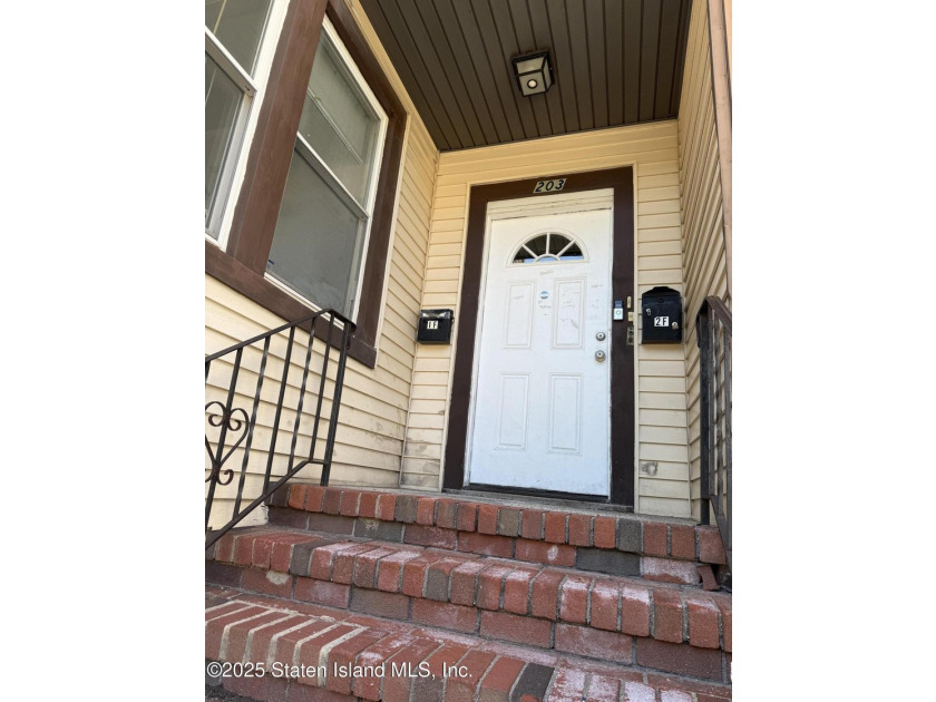 Fully rented. Excellent income producer. # unit1: Very spacious - photo 2