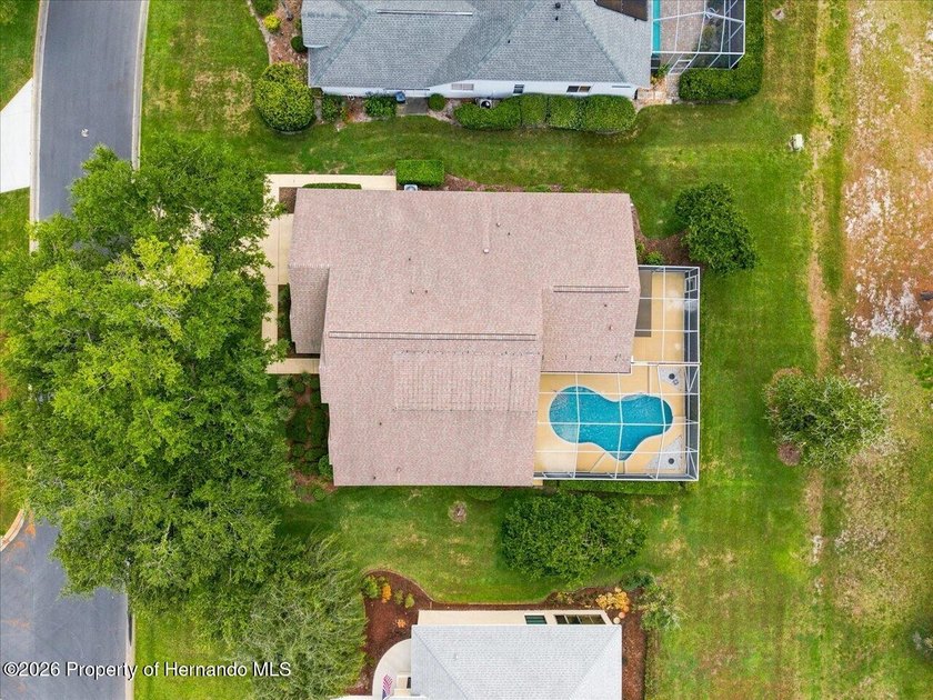 Located in Glen Lakes, this beautiful 1994 Arthur Rutenberg - photo 11