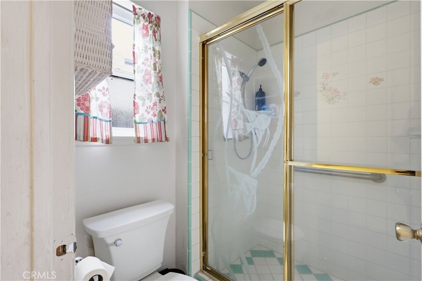 Beautiful single-story home in the desirable Via Verde area of - photo 28