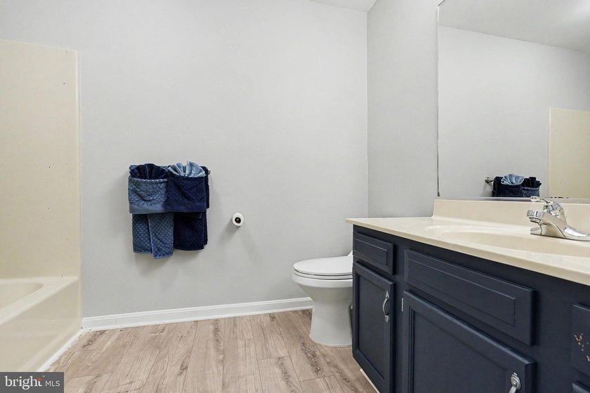 Waterfront Living on Aquia Creek! Move-In Ready 3BR, 3.5BA Brick - photo 31
