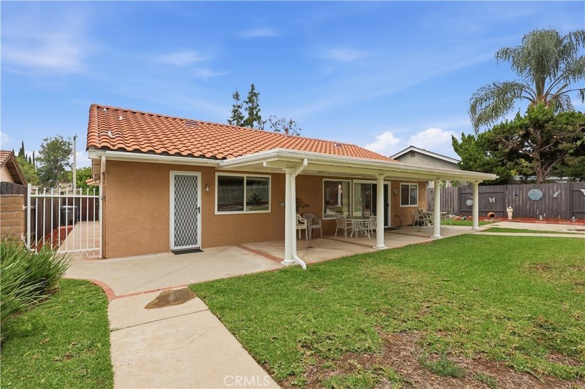 Beautiful single-story home in the desirable Via Verde area of - photo 38