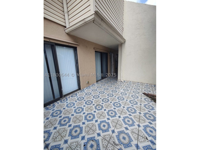 *Located in a desirable neighborhood, this charming 2-bedroom - photo 7
