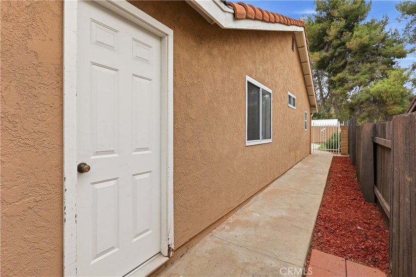 Beautiful single-story home in the desirable Via Verde area of - photo 49