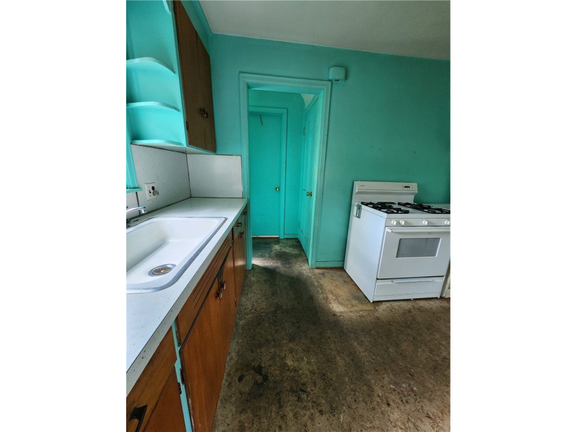 Are you ready to make your mark on this gem? Located near - photo 3