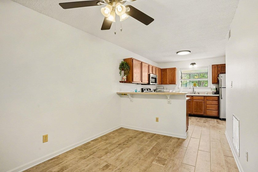 Welcome! Come and see this charming 2 bedroom, 2.5 bath true - photo 12