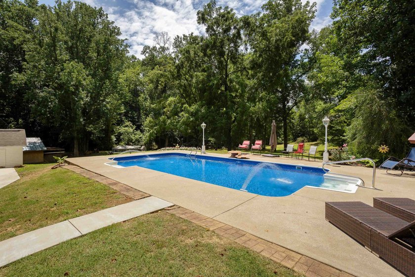 Welcome to 668 Lingerlost Rd,, a beautifully updated home in the - photo 33